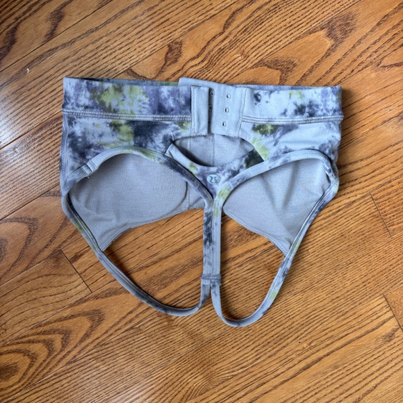 Lululemon Bra, size 2 - Picture 3 of 5